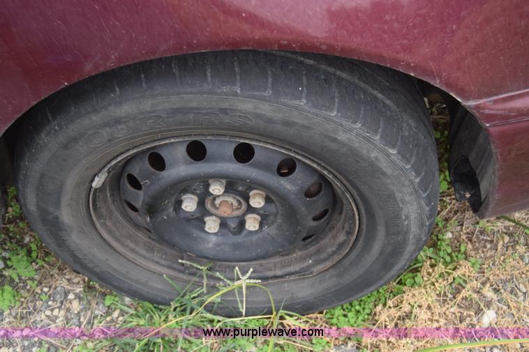 image for item J7016 1995 Toyota Avalon XL