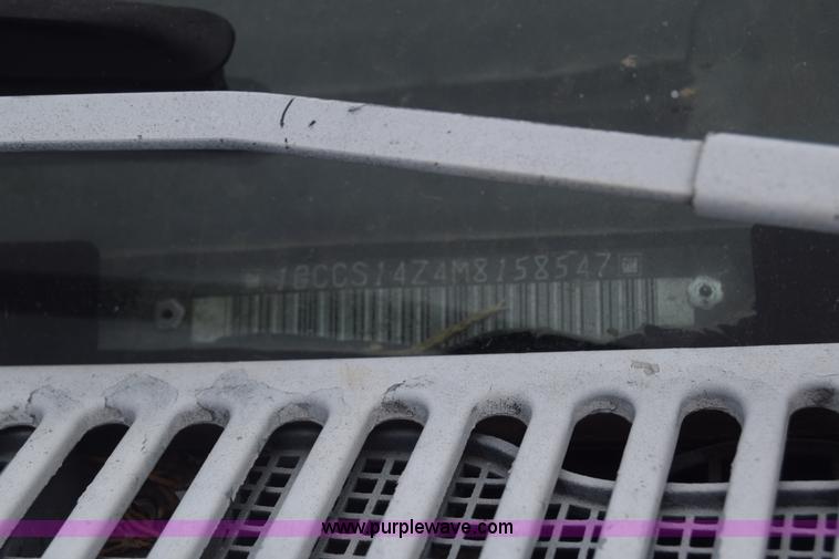 image for item J7020 1991 Chevrolet S10 pickup truck