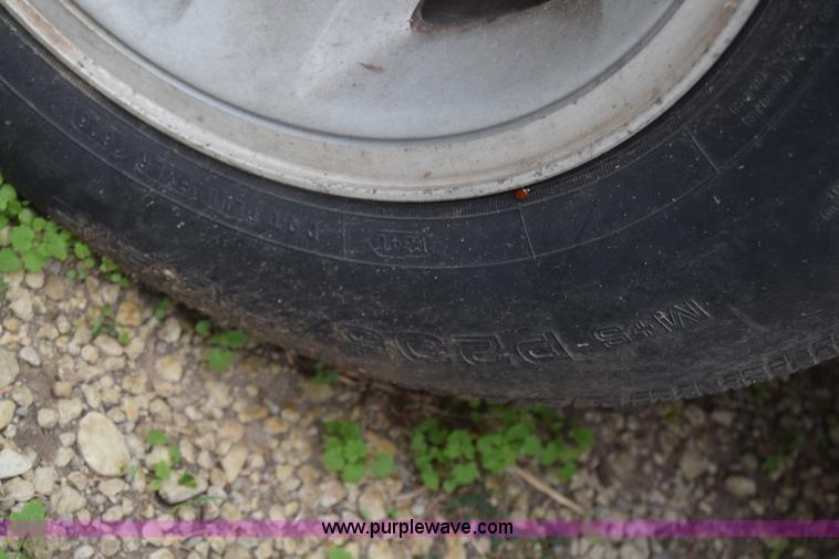 image for item J7020 1991 Chevrolet S10 pickup truck