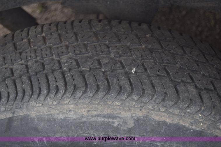 image for item J7020 1991 Chevrolet S10 pickup truck