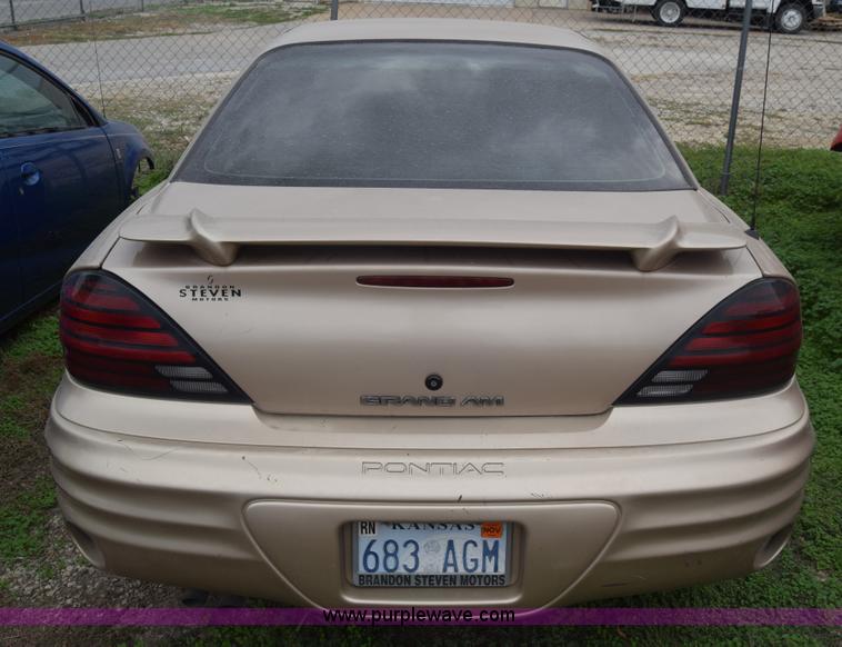 image for item J7021 2002 Pontiac Grand AM SE