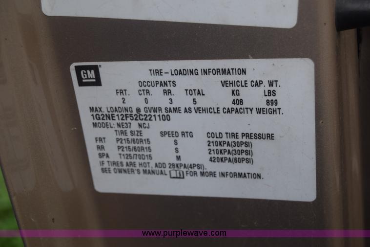 image for item J7021 2002 Pontiac Grand AM SE