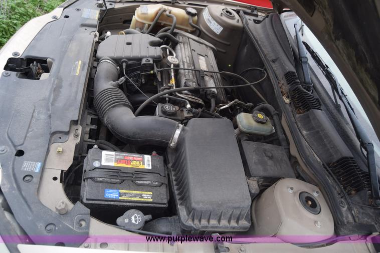 image for item J7021 2002 Pontiac Grand AM SE