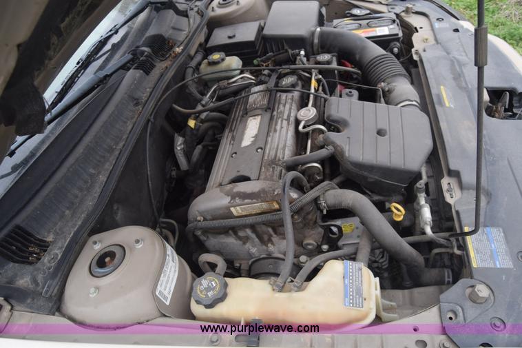 image for item J7021 2002 Pontiac Grand AM SE
