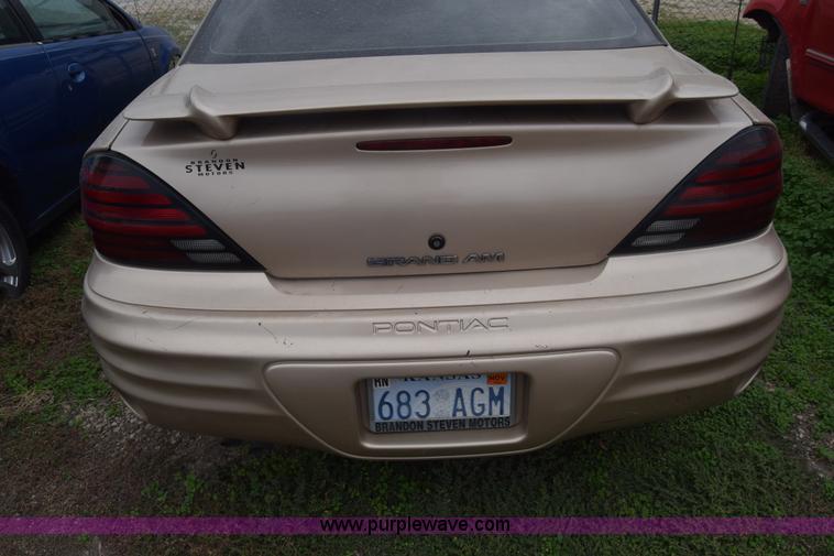 image for item J7021 2002 Pontiac Grand AM SE