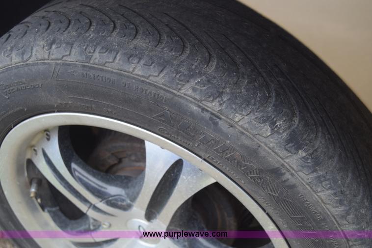 image for item J7021 2002 Pontiac Grand AM SE