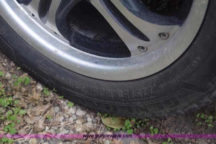 image for item J7021 2002 Pontiac Grand AM SE