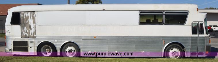 image for item J7076 1974 Eagle tour bus