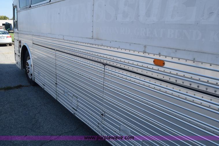 image for item J7076 1974 Eagle tour bus