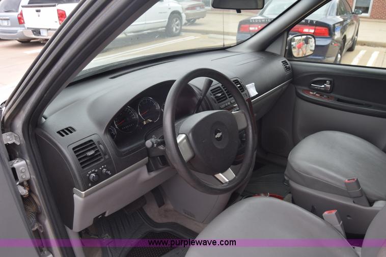 image for item J7079 2006 Chevrolet Uplander EXT LS van