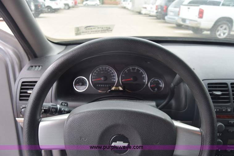 image for item J7079 2006 Chevrolet Uplander EXT LS van