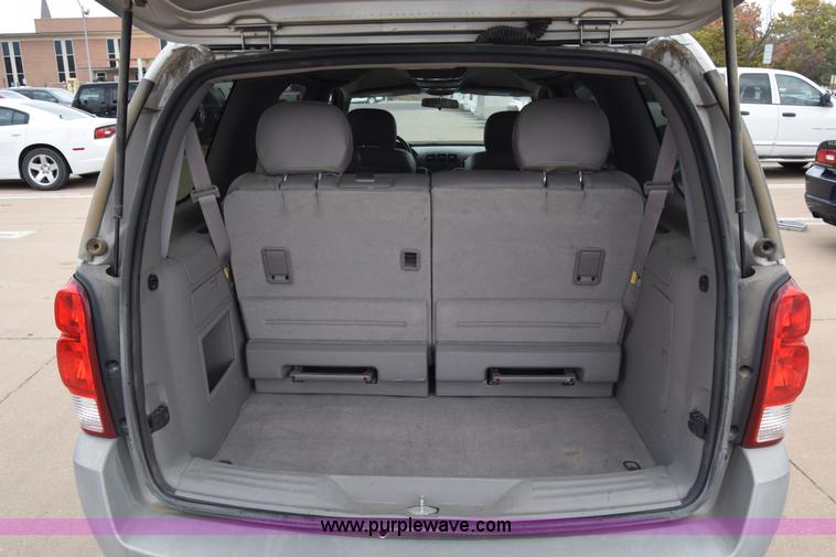 image for item J7079 2006 Chevrolet Uplander EXT LS van