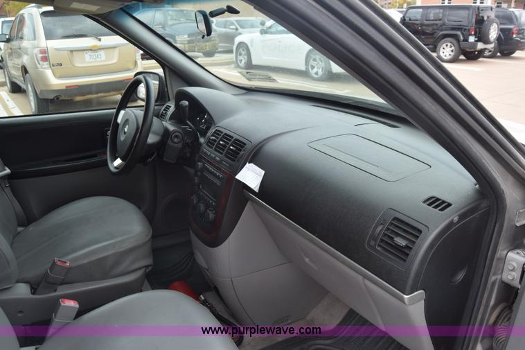 image for item J7079 2006 Chevrolet Uplander EXT LS van