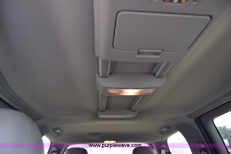 image for item J7079 2006 Chevrolet Uplander EXT LS van