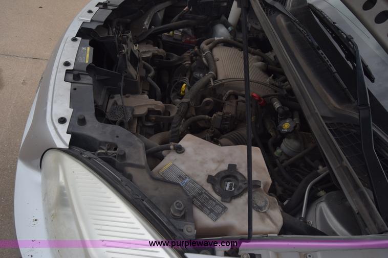 image for item J7079 2006 Chevrolet Uplander EXT LS van