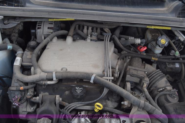 image for item J7079 2006 Chevrolet Uplander EXT LS van