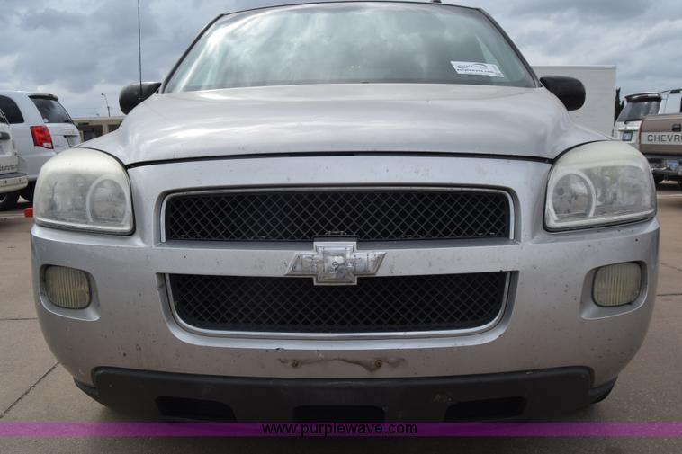 image for item J7079 2006 Chevrolet Uplander EXT LS van