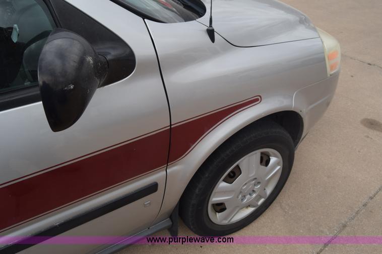 image for item J7079 2006 Chevrolet Uplander EXT LS van