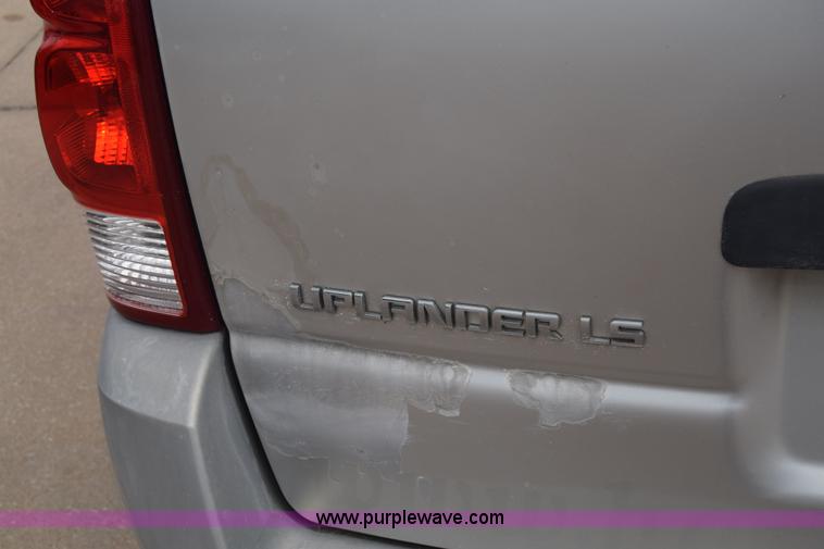 image for item J7079 2006 Chevrolet Uplander EXT LS van