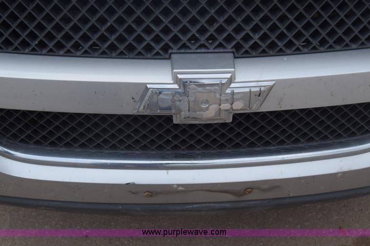 image for item J7079 2006 Chevrolet Uplander EXT LS van