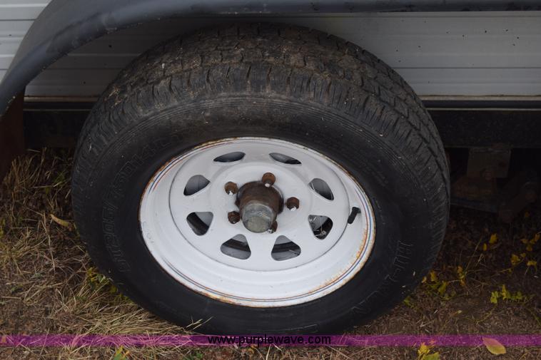 image for item J7169 1991 Carmate CM6140 enclosed cargo trailer