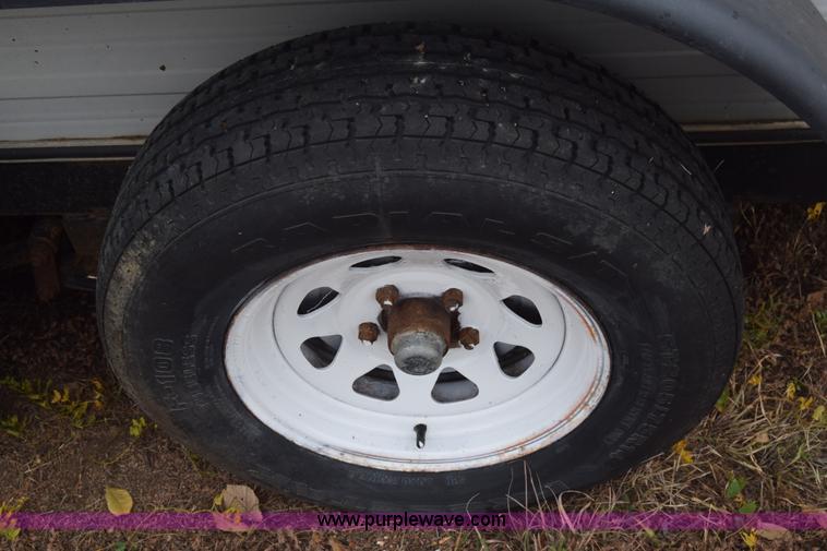 image for item J7169 1991 Carmate CM6140 enclosed cargo trailer