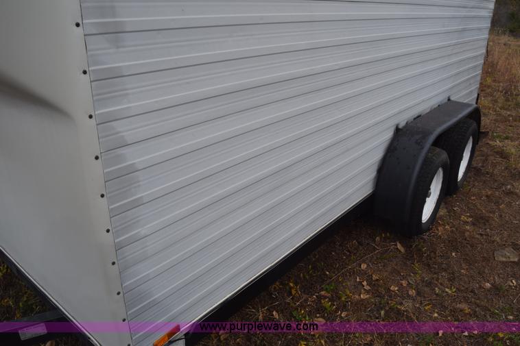 image for item J7169 1991 Carmate CM6140 enclosed cargo trailer