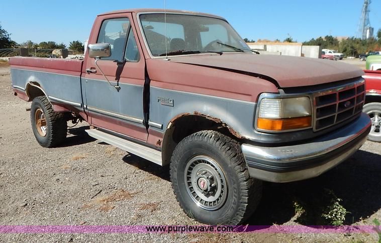 image for item K1743 1992 Ford F250 HD XLT pickup truck