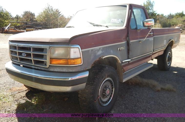 image for item K1743 1992 Ford F250 HD XLT pickup truck