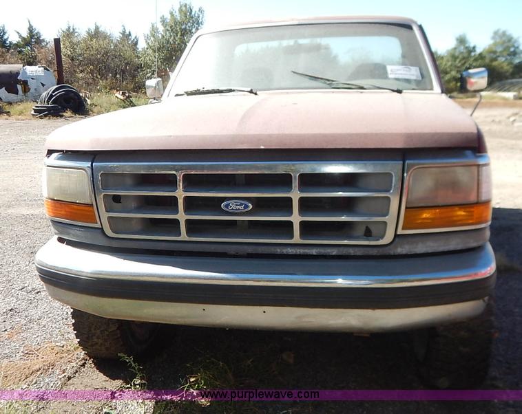 image for item K1743 1992 Ford F250 HD XLT pickup truck