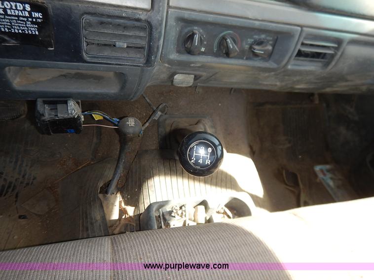 image for item K1743 1992 Ford F250 HD XLT pickup truck