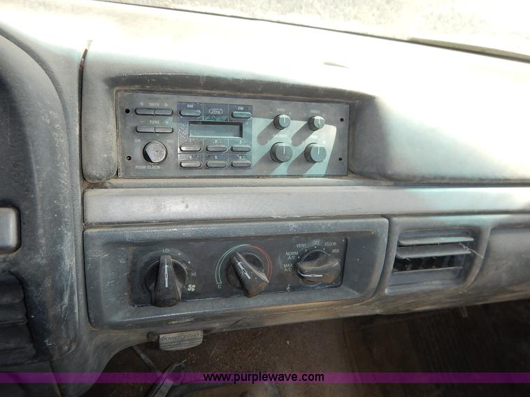 image for item K1743 1992 Ford F250 HD XLT pickup truck