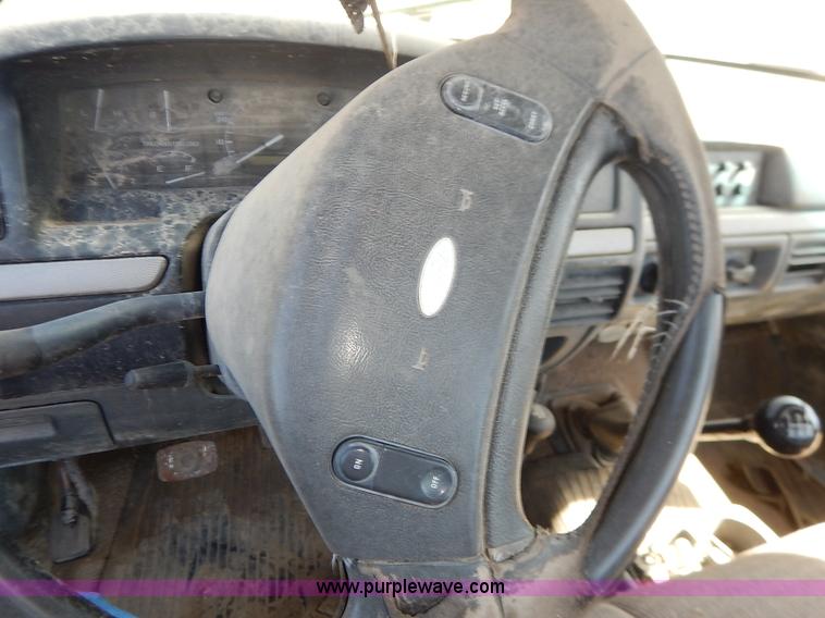 image for item K1743 1992 Ford F250 HD XLT pickup truck