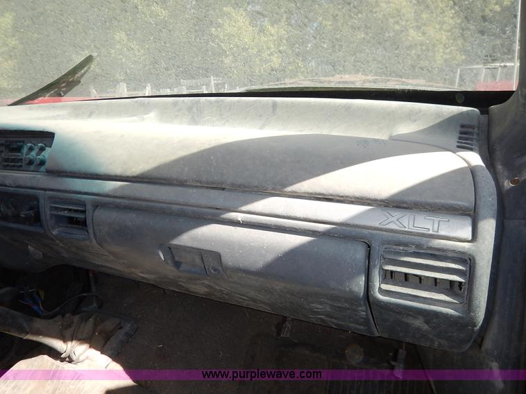 image for item K1743 1992 Ford F250 HD XLT pickup truck