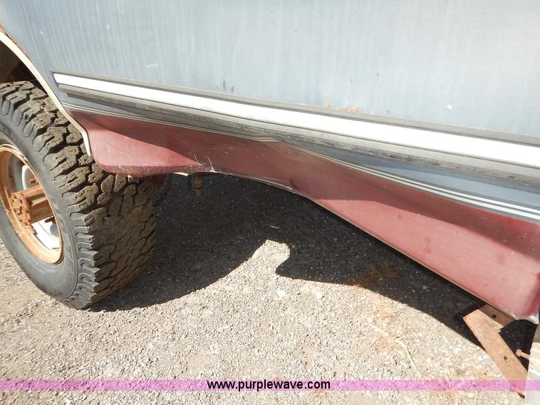 image for item K1743 1992 Ford F250 HD XLT pickup truck