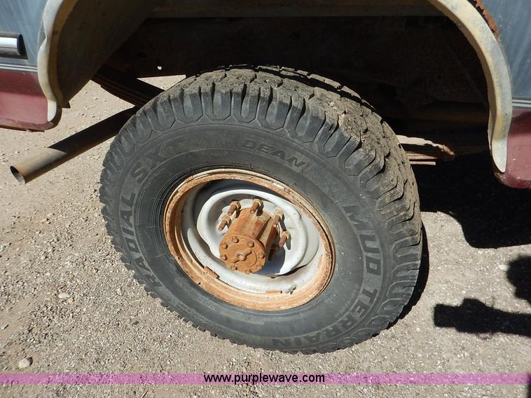 image for item K1743 1992 Ford F250 HD XLT pickup truck