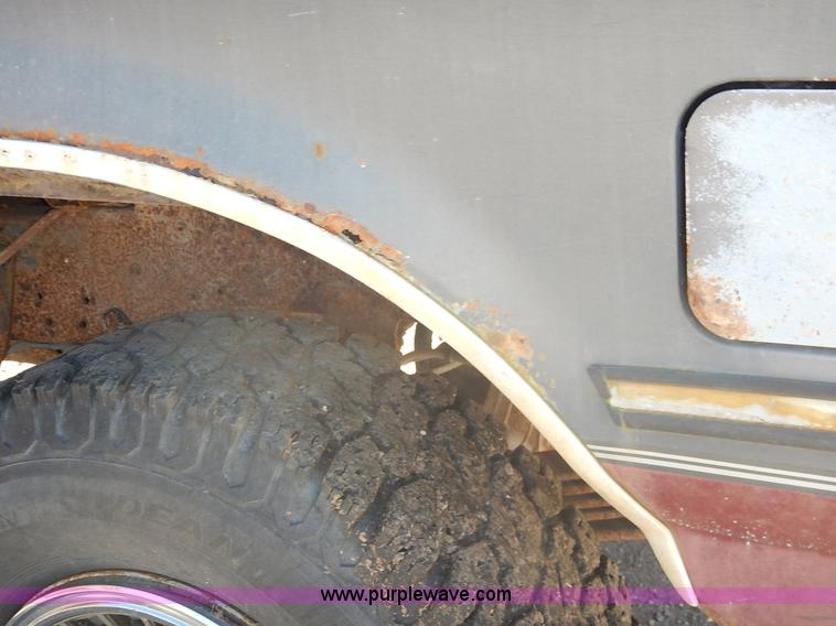 image for item K1743 1992 Ford F250 HD XLT pickup truck