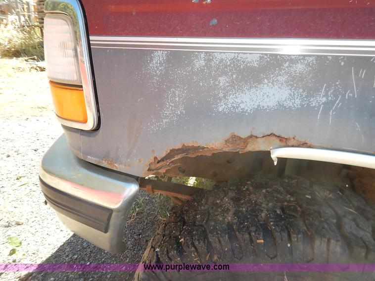 image for item K1743 1992 Ford F250 HD XLT pickup truck