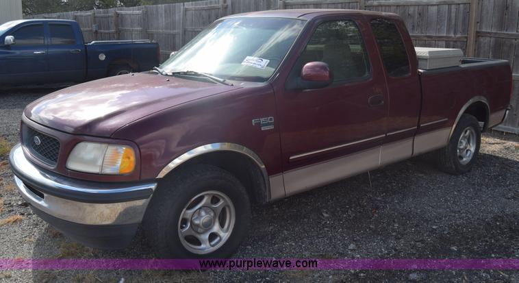 image for item K4762 1998 Ford F150 XLT SuperCab pickup truck
