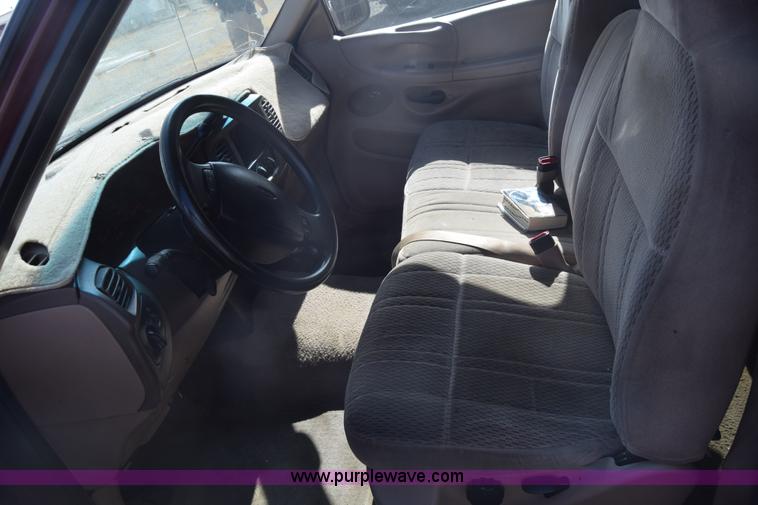 image for item K4762 1998 Ford F150 XLT SuperCab pickup truck