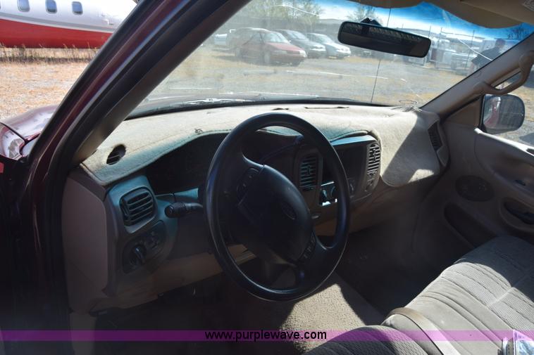 image for item K4762 1998 Ford F150 XLT SuperCab pickup truck