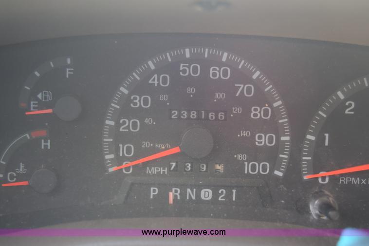 image for item K4762 1998 Ford F150 XLT SuperCab pickup truck