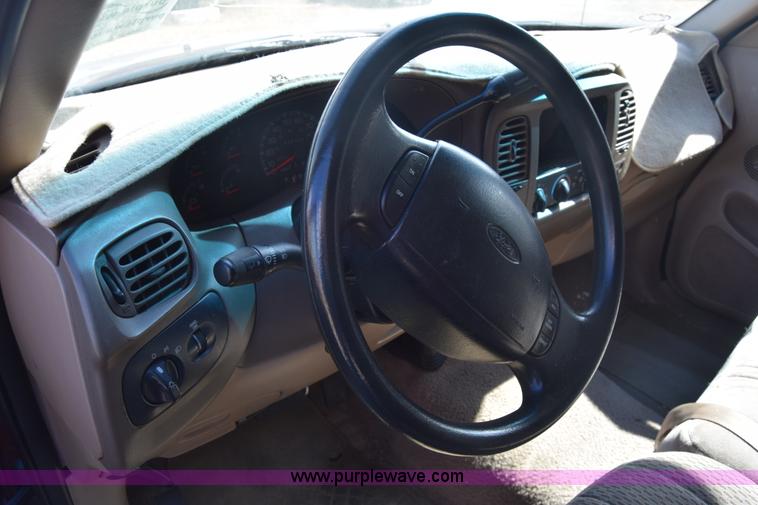image for item K4762 1998 Ford F150 XLT SuperCab pickup truck