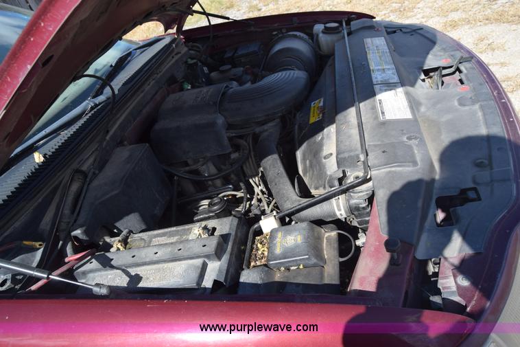 image for item K4762 1998 Ford F150 XLT SuperCab pickup truck