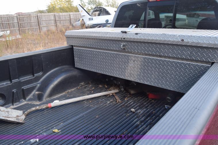 image for item K4762 1998 Ford F150 XLT SuperCab pickup truck