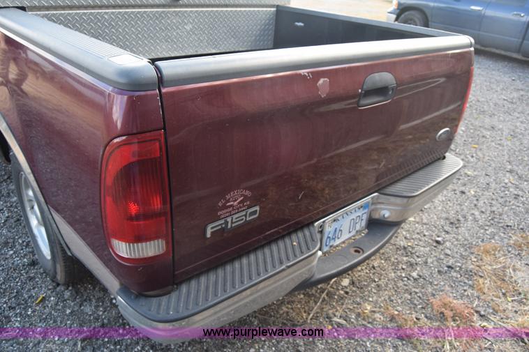 image for item K4762 1998 Ford F150 XLT SuperCab pickup truck