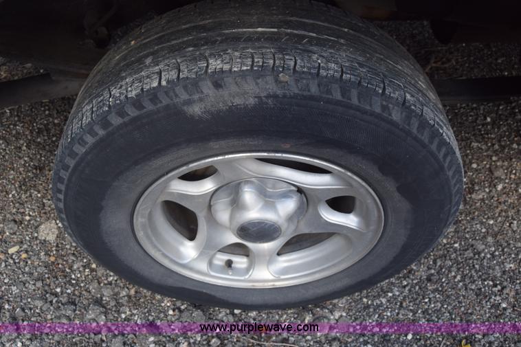 image for item K4762 1998 Ford F150 XLT SuperCab pickup truck