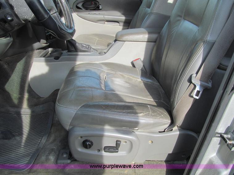 image for item K6389 2004 Chevrolet TrailBlazer LT SUV