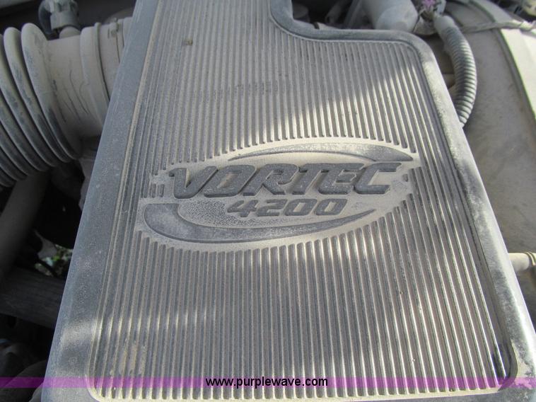 image for item K6389 2004 Chevrolet TrailBlazer LT SUV