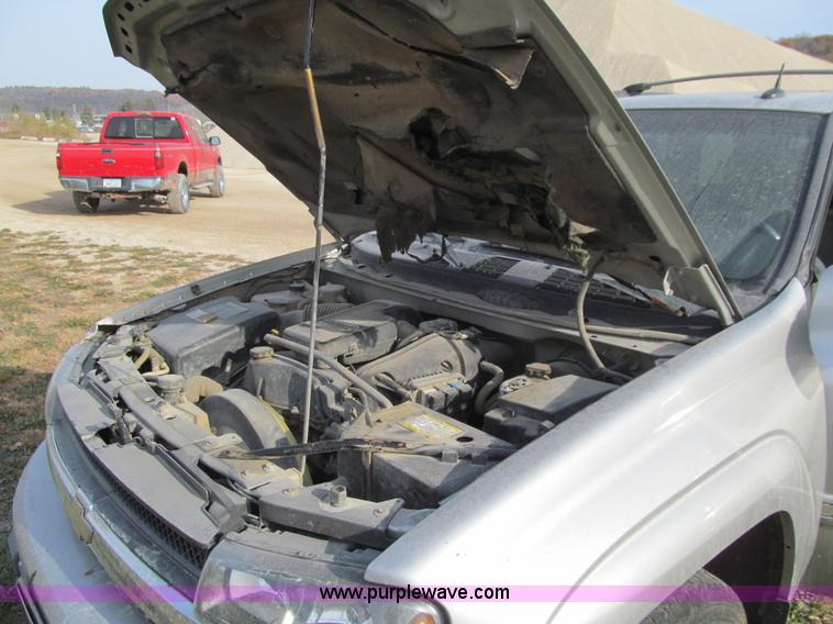 image for item K6389 2004 Chevrolet TrailBlazer LT SUV